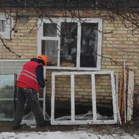 Росіяни пошкодили близько 20 будинків в селі Плесецьке на Київщині під час масованого ракетного обстрілу в листопаді