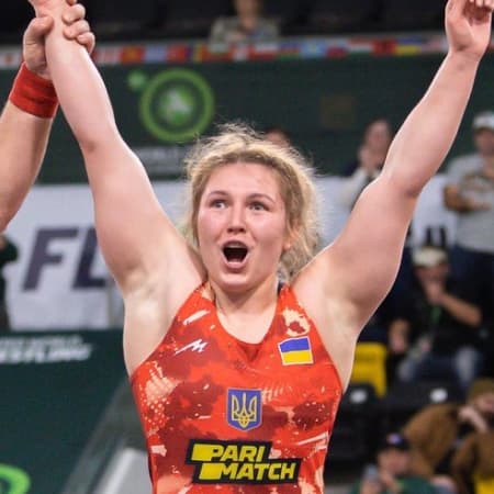 Збірна України з жіночої боротьби вперше в історії виграла Кубок світу