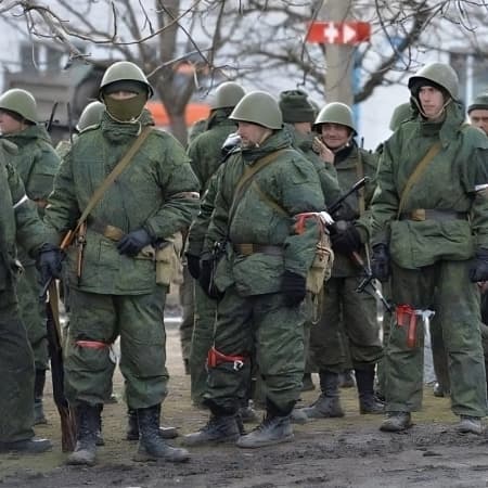 В тимчасово окупованому Донецьку почали призивати жінок на військову службу