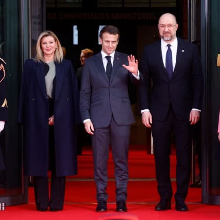 Президент Франції Макрон: досягнуто домовленостей щодо відведення російської важкої техніки зі ЗАЕС