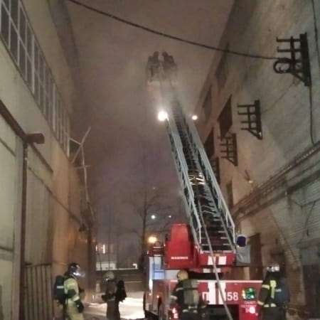У промисловій зоні Санкт-Пєтєрбурга сталася пожежа