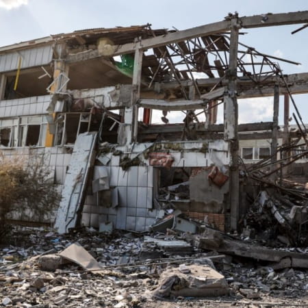 ЄС та Україна підписали пакет підтримки зруйнованих шкіл на суму 100 мільйонів євро