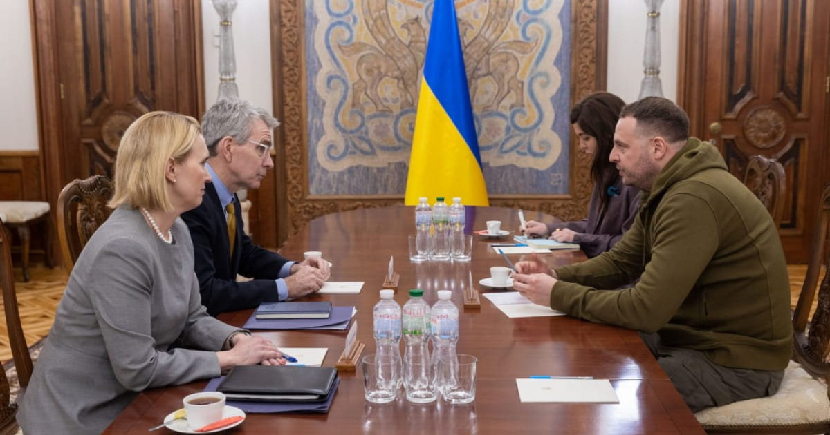 Андрій Єрмак обговорив з помічником державного секретаря США та Пані Послом США в Україні допомогу у відновленні енергетичної інфраструктури України