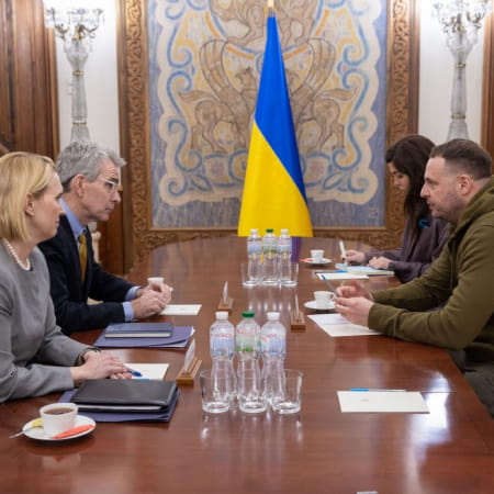 Андрій Єрмак обговорив з помічником державного секретаря США та Пані Послом США в Україні допомогу у відновленні енергетичної інфраструктури України