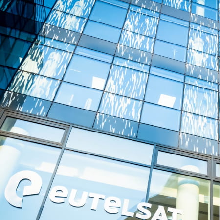 Французький супутниковий оператор Eutelsat припинить трансляцію трьох російських каналів