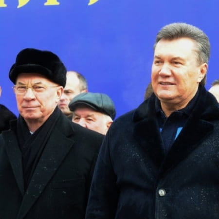 ДБР завершило розслідування щодо держзради Віктора Януковича та Миколи Азарова