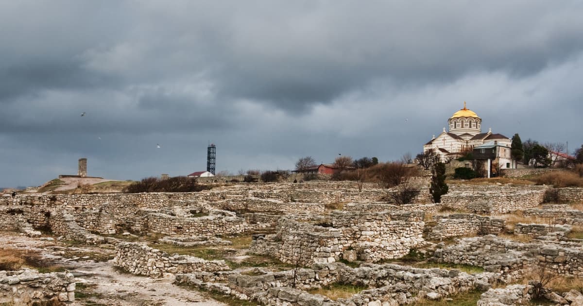 In the temporarily occupied Crimea, Russians almost destroyed the ancient suburb of Chersonesos Tavriya
