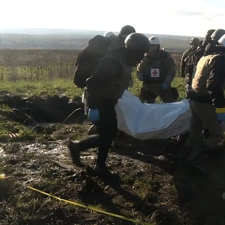 Law enforcement officers found the bodies of two civilians in Sviatohirsk