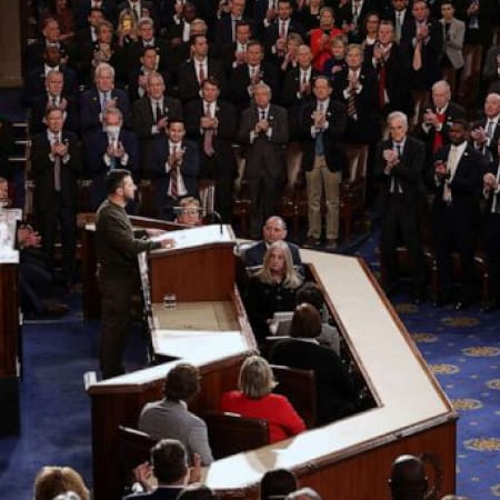 Ukraine holds its line and will never surrender — Zelenskyy, during his speech in the US Congress