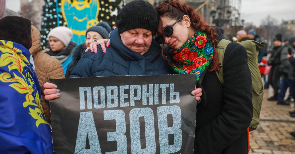 «Різдво у полоні»: у Києві пройшла акція на підтримку полонених бійців полку «Азов»