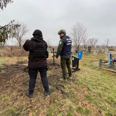 Поліція ексгумувала тіло чоловіка, який загинув під час бойових дій з деокупації Петропавлівки на Харківщині