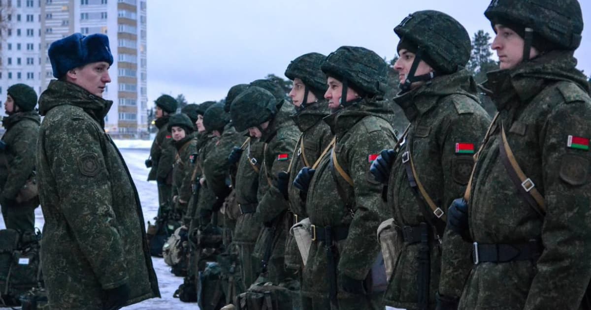 Військова комендатура Мінська тренується переходити з мирного стану на воєнний