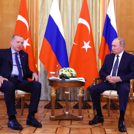 Президент Туреччини Ердоган обговорив турецько-російські відносини та війну РФ проти України з Владіміром Путіним