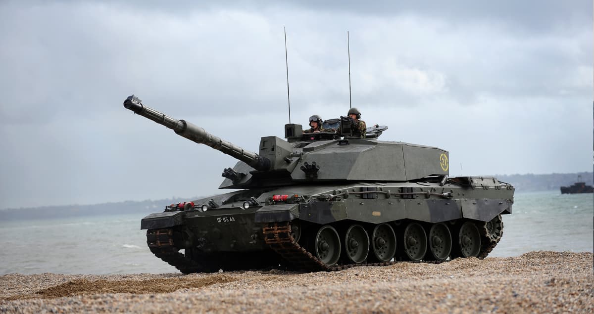 Уряд Британії планує передати Україні танки Challenger 2
