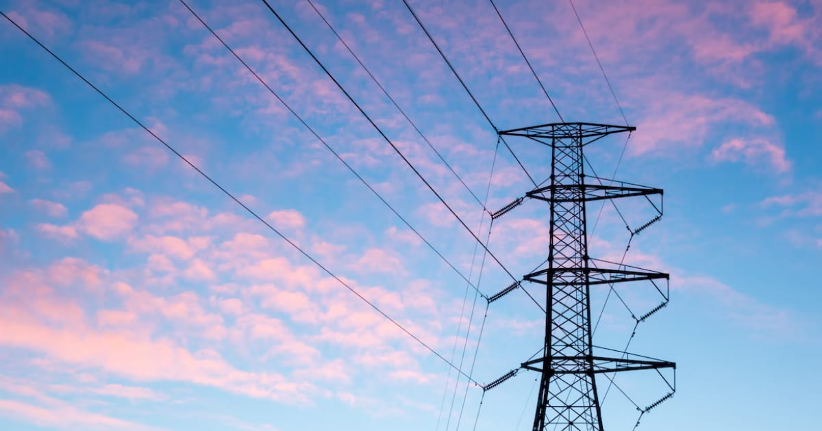 Україна почала імпортувати електроенергію з 1 січня у невеликих обсягах
