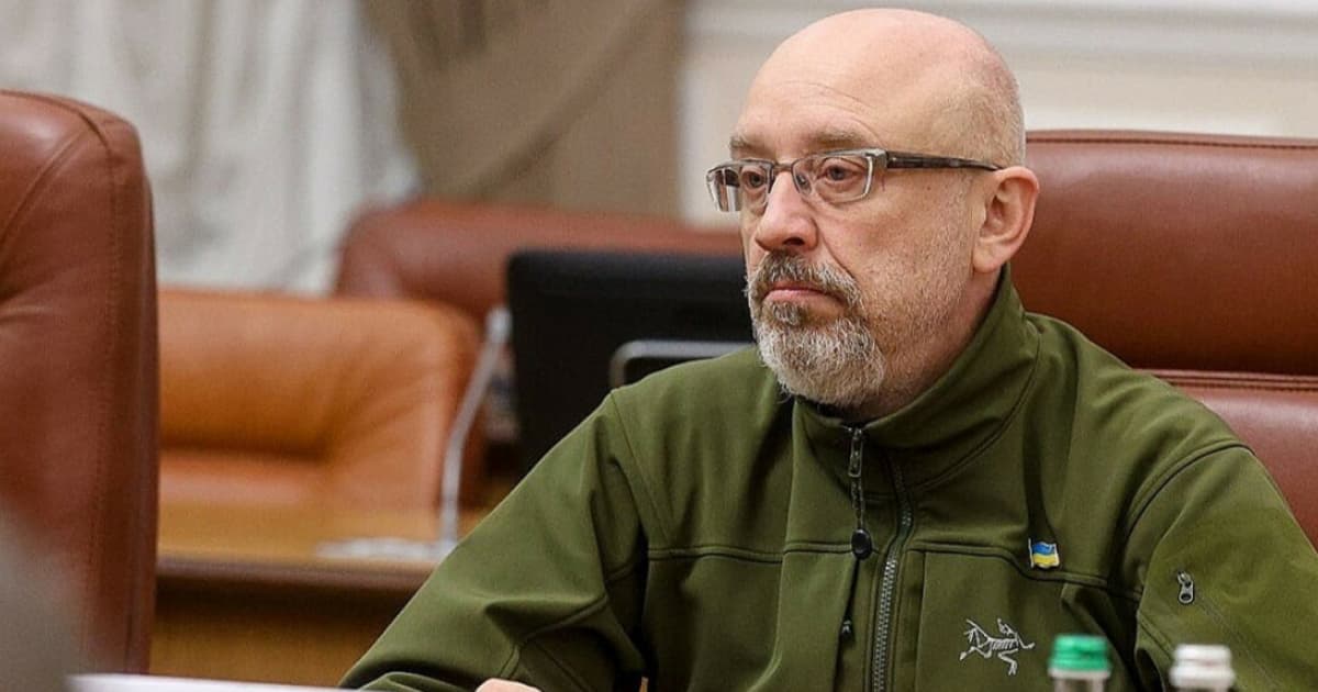 Міністр оборони України Олексій Резніков роз'яснив, як відбувається закупівля продуктів і чому насправді ціна яйця — не 17 гривень