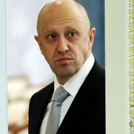 In 2021, the British government may have allowed Prigozhin to counteract the sanctions imposed on him