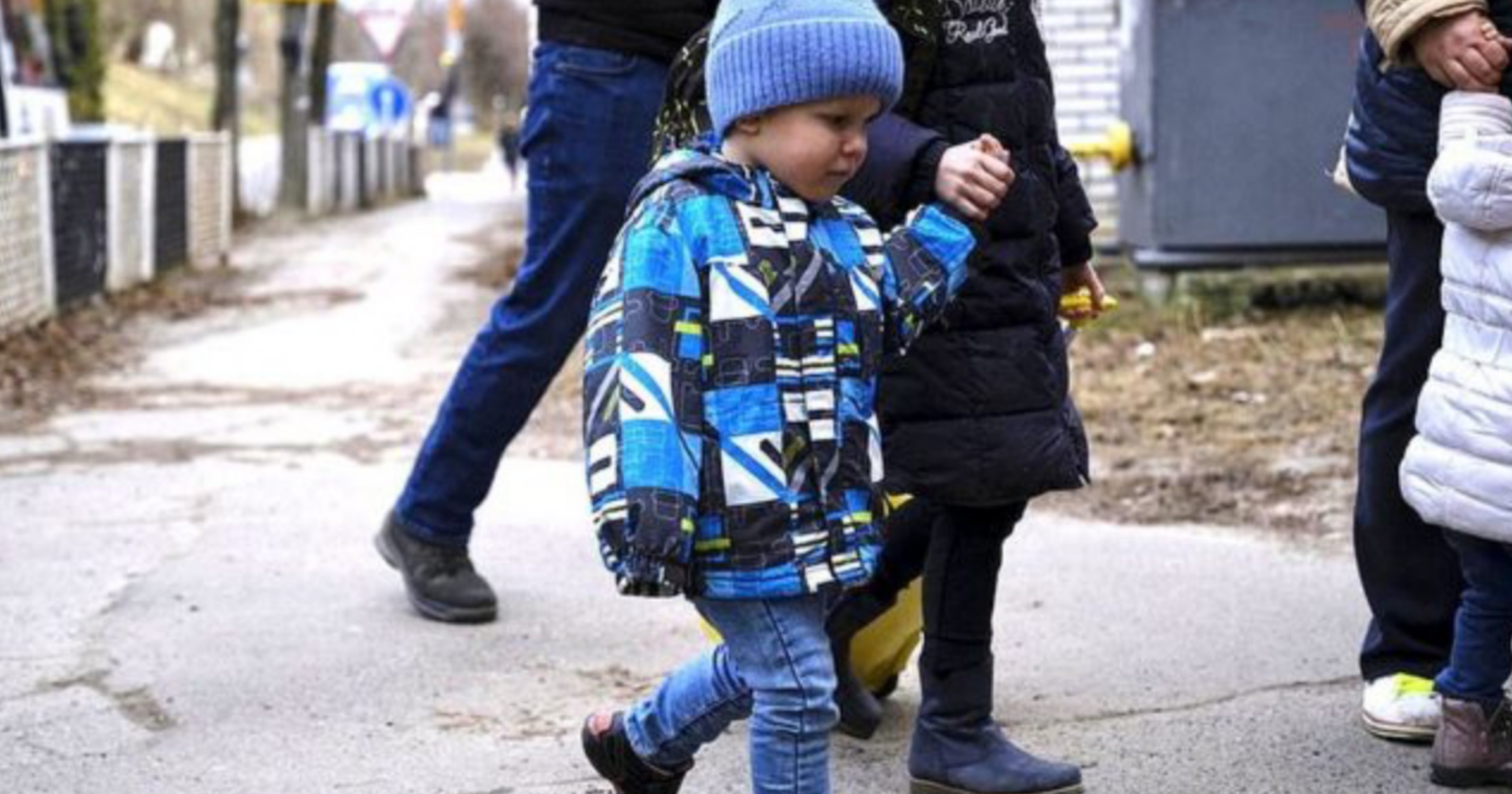 Росіяни вивезли щонайменше 14 дітей-сиріт з Херсона в тимчасово окупований Крим
