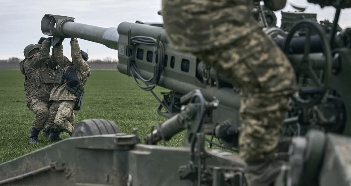 The US military helps Ukrainians to repair equipment online