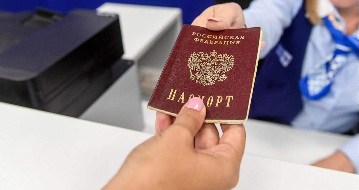 12 Russians received Ukrainian visas in six months