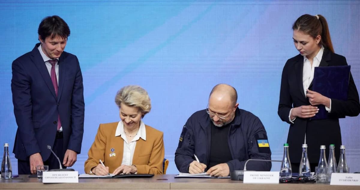 Україна та ЄС підписали дві нові угоди