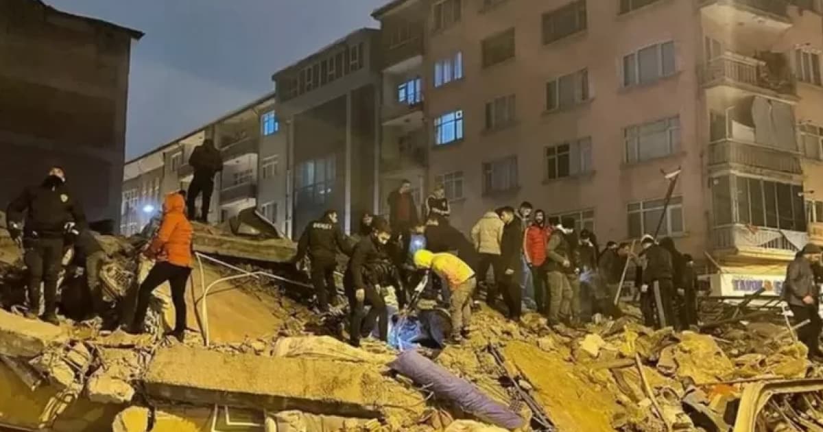 На півдні Туреччини стався землетрус магнітудою понад 7 балів: 284 людини загинули
