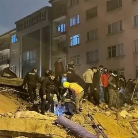 На півдні Туреччини стався землетрус магнітудою понад 7 балів: 284 людини загинули