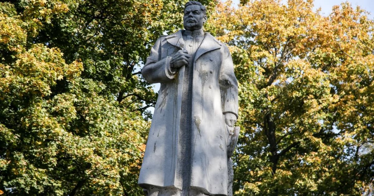 Пам'ятники Ватутіну та Чкалову в Києві мають бути демонтовані вже найближчим часом — Мінкульт