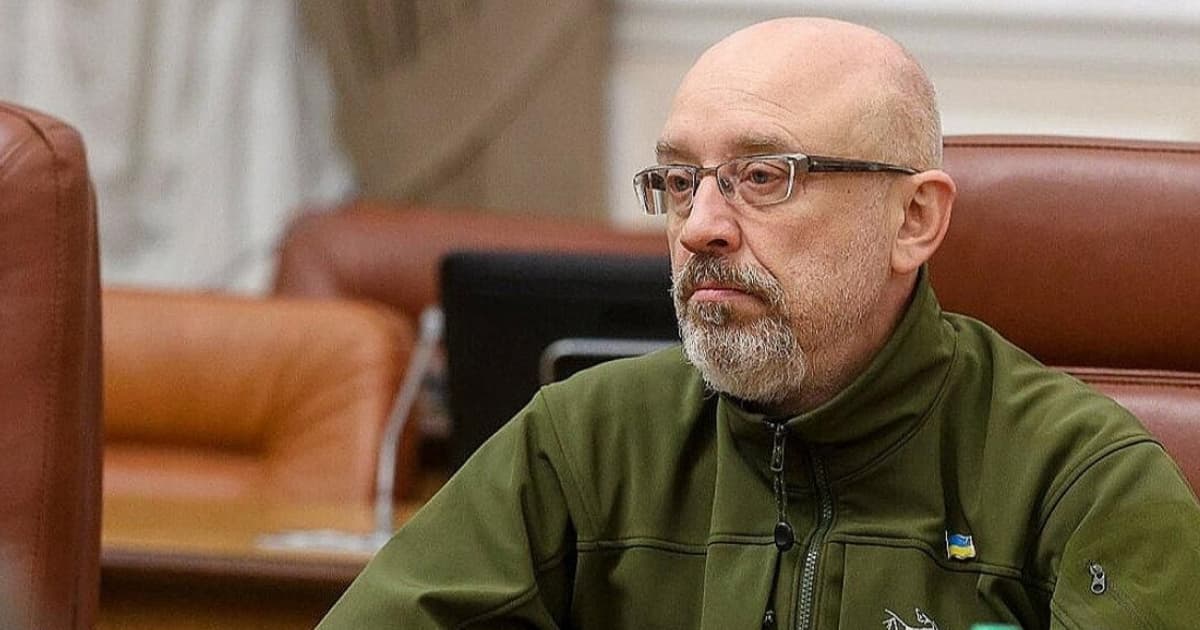 Міністр оборони Олексій Резніков заявив, що не піде у відставку найближчим часом
