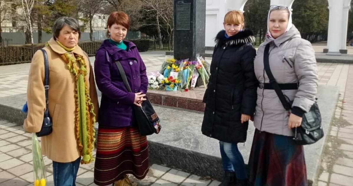 In Crimea, Russians detain the Ukrainian Cultural Center activist Halyna Balaban