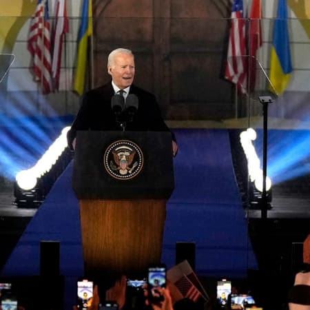 "Kyiv stands strong, proud and free", — Biden