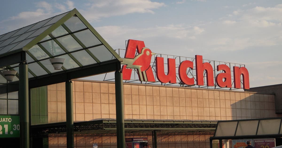 НАЗК внесло французьку корпорацію «Auchan» до переліку міжнародних спонсорів війни
