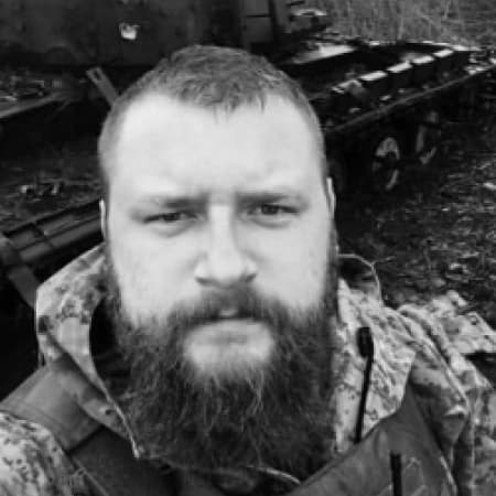 The commander of the first battalion of the Azov Regiment, Oleh Mudrak, has died — his nephew Danylo