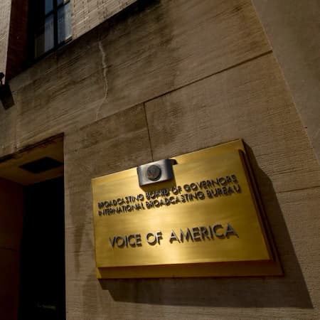 Russians Garri “Harry” Knyagnitskiy and Daria Davydova have been put on leave from the Voice of America after 15 colleagues accused them of Kremlin propaganda in their previous jobs — The Washington Post