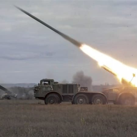 The Russian army carried out eight missile and 32 air strikes