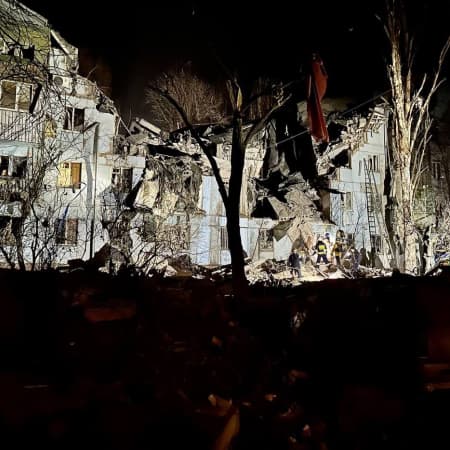 At night, Russians shelled Zaporizhzhia, hitting a residential building, killing four people
