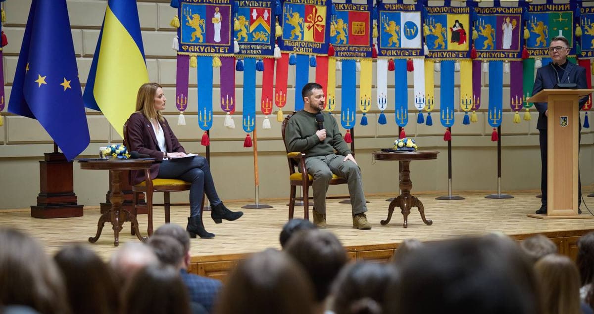 President of Ukraine Zelenskyy and President of the European Parliament Metsola meet at Ivan Franko National University of Lviv — the President of Ukraine