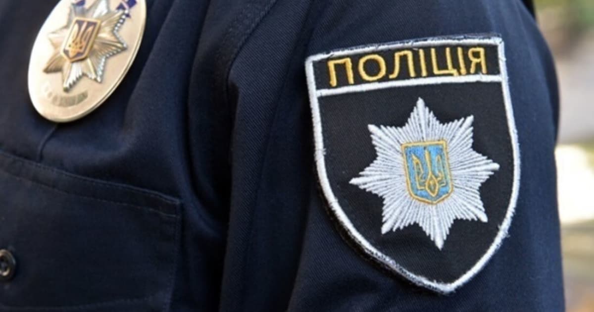 Law enforcement officers discover the body of a man tortured by Russians in the cemetery of the village of Bruskinske, Kherson region