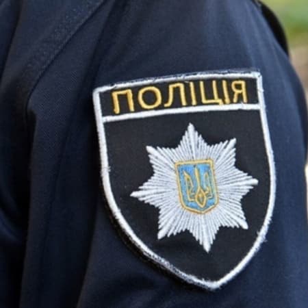 Law enforcement officers discover the body of a man tortured by Russians in the cemetery of the village of Bruskinske, Kherson region