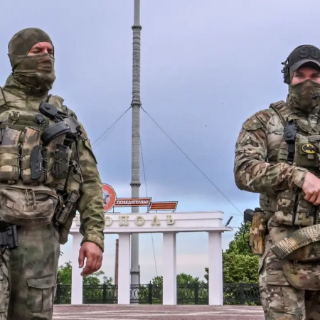 Росія зміцнює свої оборонні позиції на тимчасово окупованих територіях півдня України