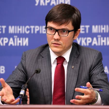 Колишній міністр інфраструктури Андрій Пивоварський повідомив, що за нього внесли заставу