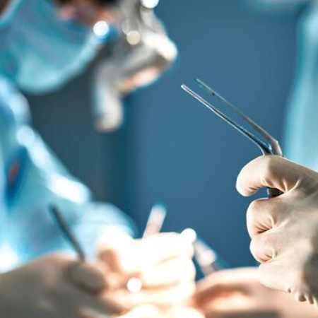 В Івано-Франківську пластичні хірурги з США безоплатно оперуватимуть постраждалих від війни