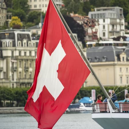 У Швейцарії призупинили розгляд питання щодо реекспорту зброї