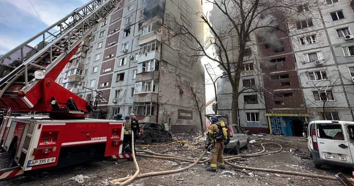 За попередніми даними, росіяни влучили по житловому будинку в Запоріжжі з реактивної системи залпового вогню «Торнадо-С»