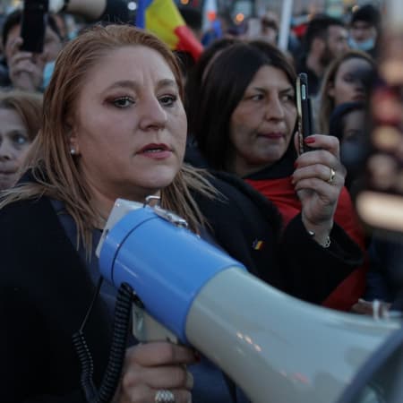 Румунська сенаторка виступила із законодавчою пропозицією «анексувати історичні території», які колись належали румунській державі, а зараз є у складі України