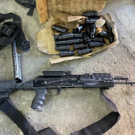 На Львівщині судитимуть батька і сина, які незаконно виробляли комплектуючі до зброї