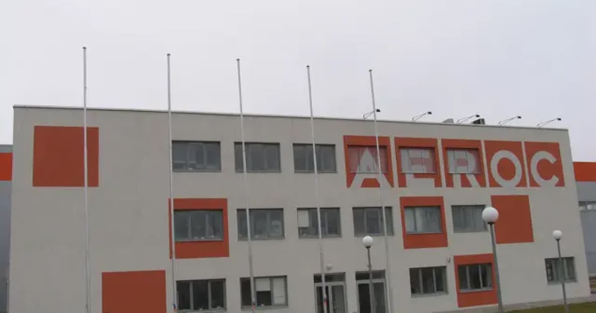 Арештований завод «Аерок» поки працює без нового управителя, накопичив борги та звільнив частину працівників