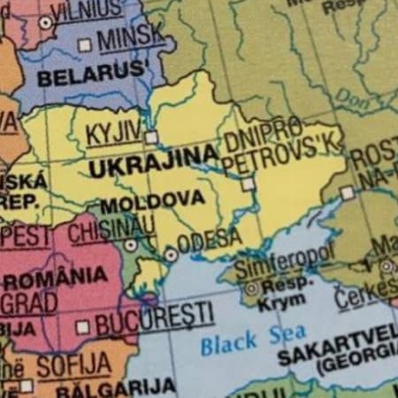 Over twenty Western companies print or sell maps which violate Ukraine's territorial integrity