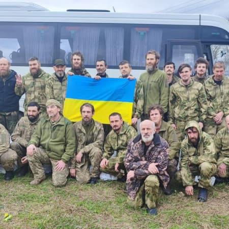 Україна повернула 130 людей з російського полону