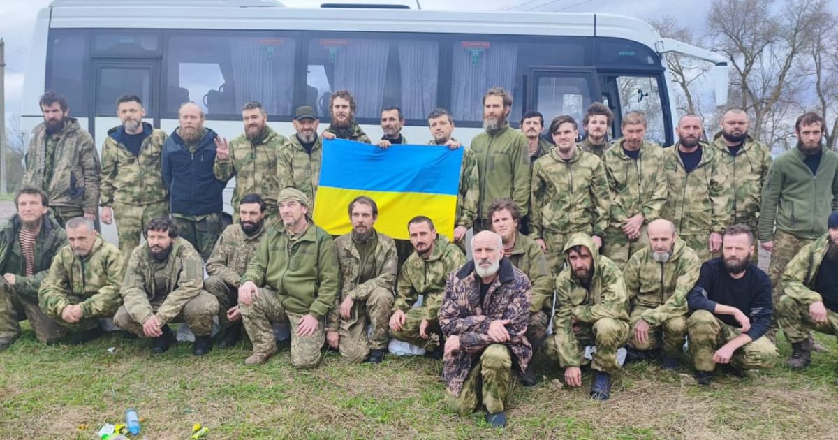 Ukraine returns 130 people from Russian captivity